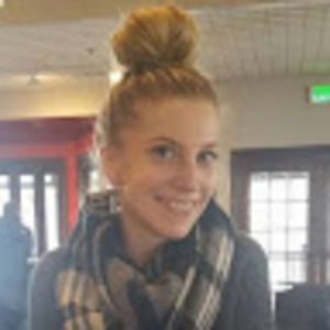 Meet your Posher, Adrienne